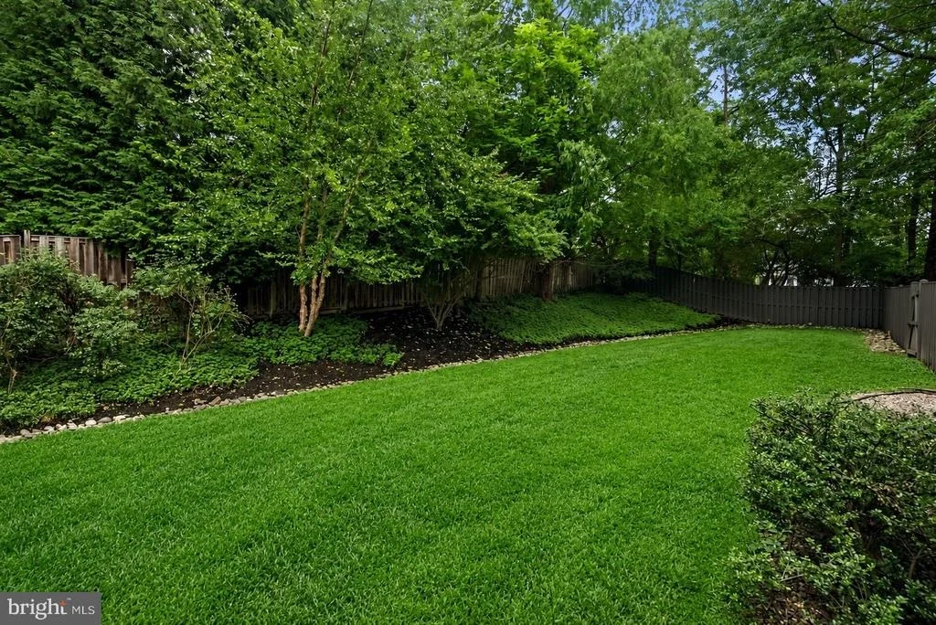 Photo of 8025 RIVERSIDE DRIVE