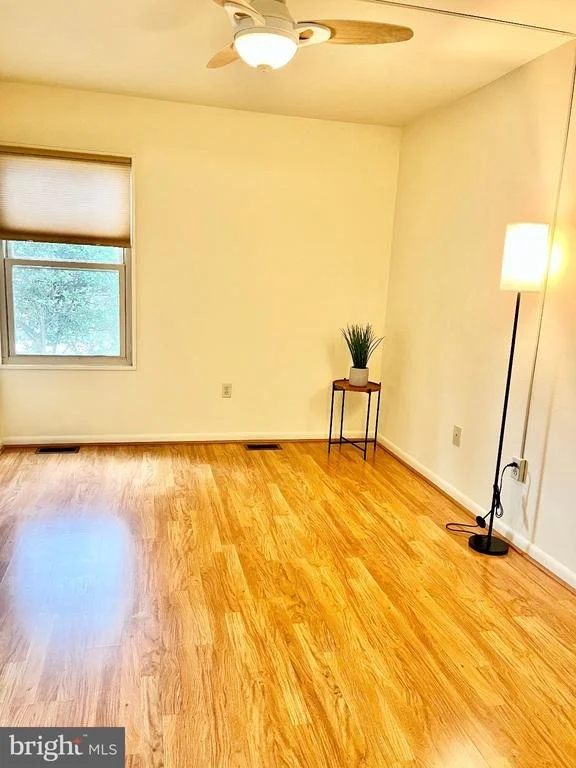 Photo of Unit 101B at 3640 GLENEAGLES DRIVE