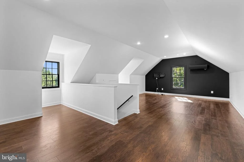 Photo of 13311 FALLS ROAD