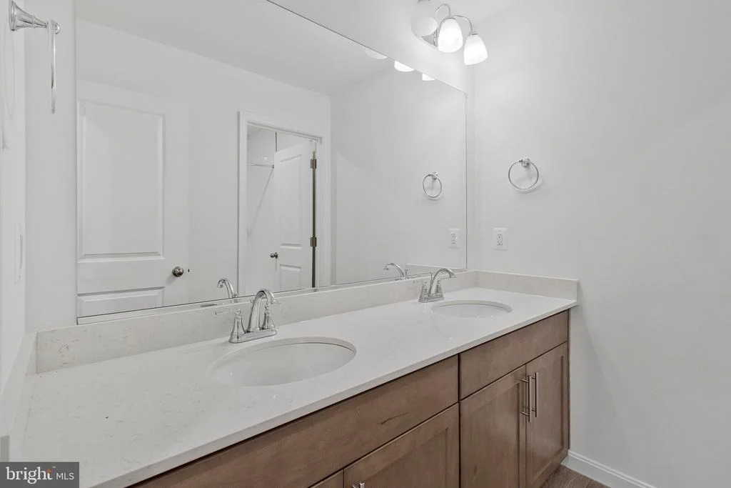 Photo of 41 EVERETT DRIVE