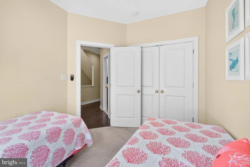 Photo of Unit D2 at 29104 STRIPER HARBOR