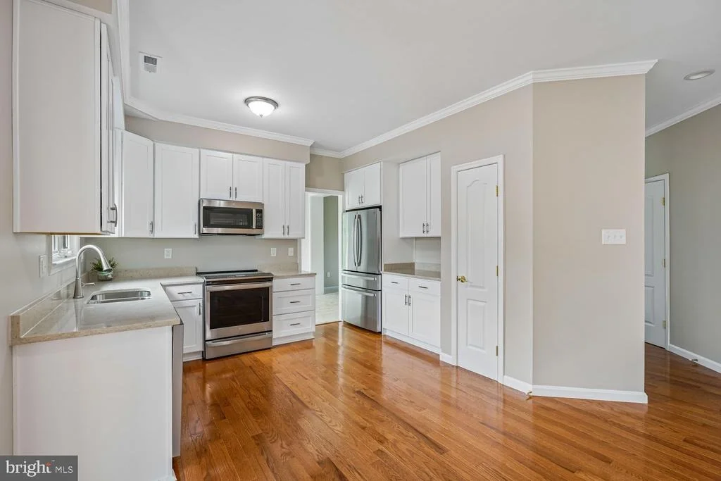 Photo of 9035 ALLINGTON MANOR CIRCLE W