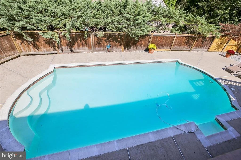 Photo of 9537 FOX HOLLOW