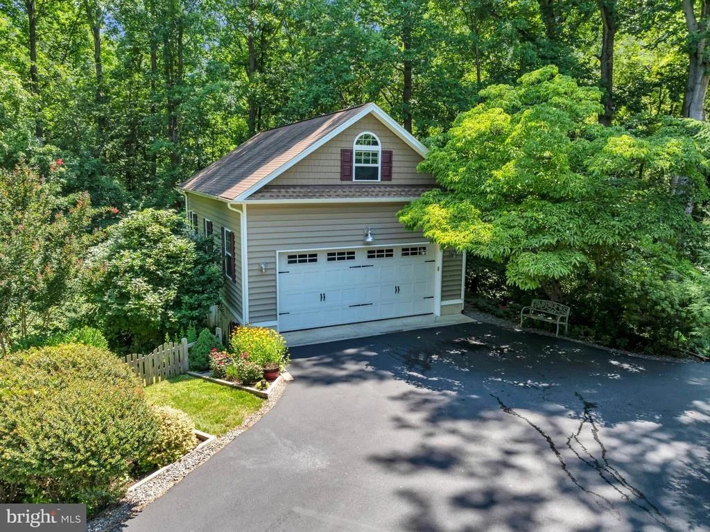 Photo of 5581 HARDESTY ROAD