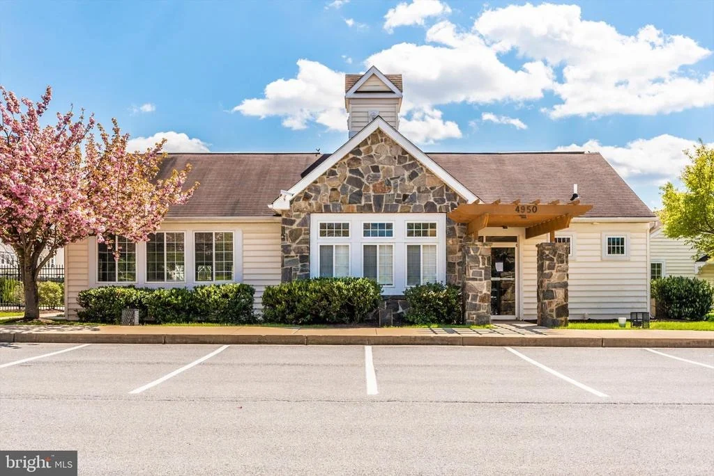Photo of 5005 SAINT SIMON COURT