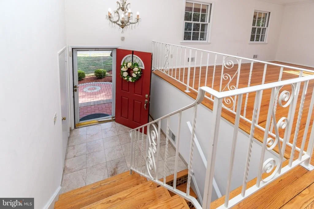 Photo of 6 JEFFREY LANE
