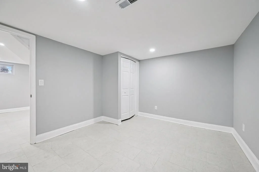 Photo of 4902 GILRAY DRIVE