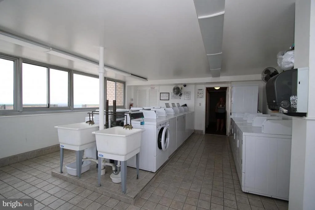 Photo of Unit 1501 at 9701 FIELDS ROAD