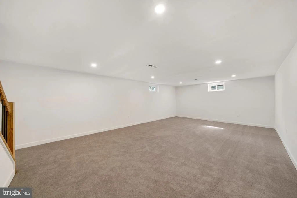 Photo of 615 TANEY AVENUE