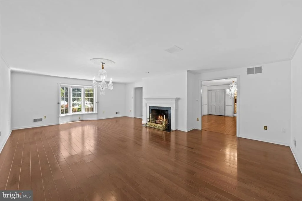Photo of 20340 SILVER LAKE DRIVE
