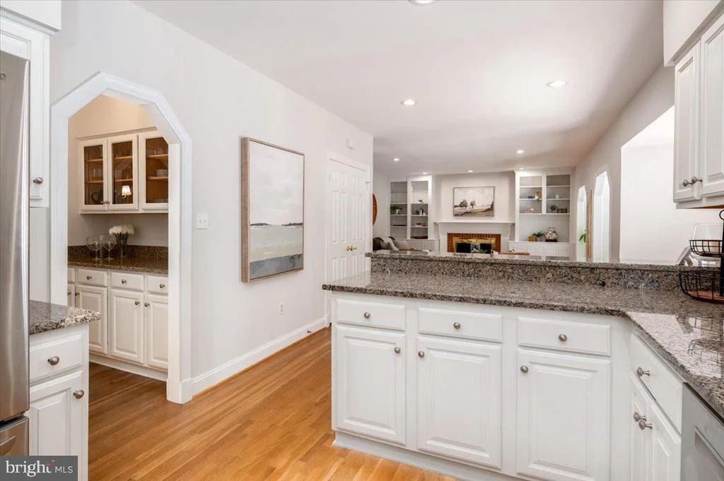 Photo of 534 POST OAK ROAD