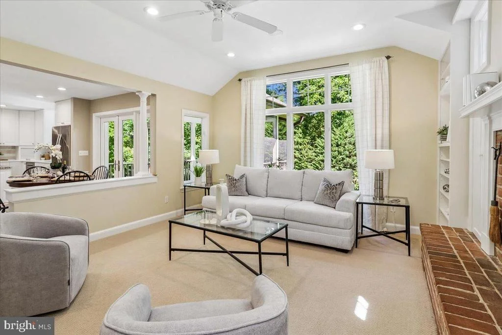 Photo of 3202 PICKWICK LANE