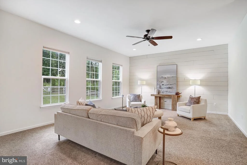 Photo of 26798 BARNSLEY PLACE