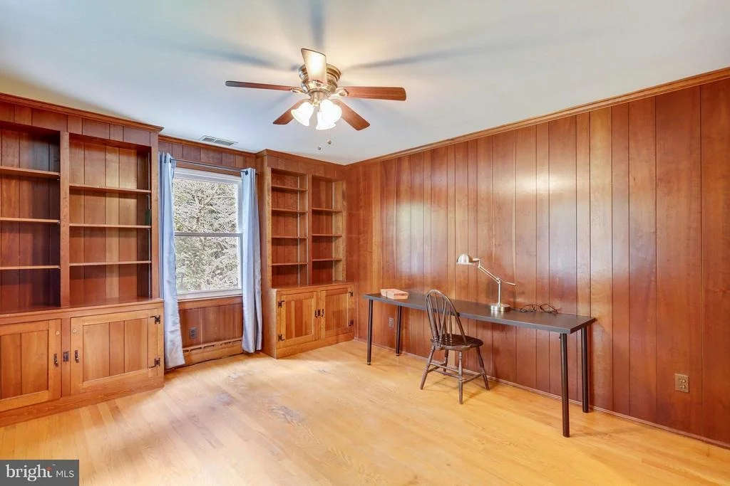 Photo of 17415 BATCHELLORS FOREST ROAD