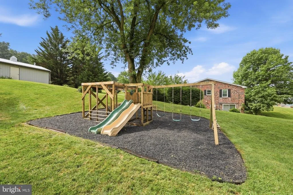 Photo of 6113 ELAINE DRIVE