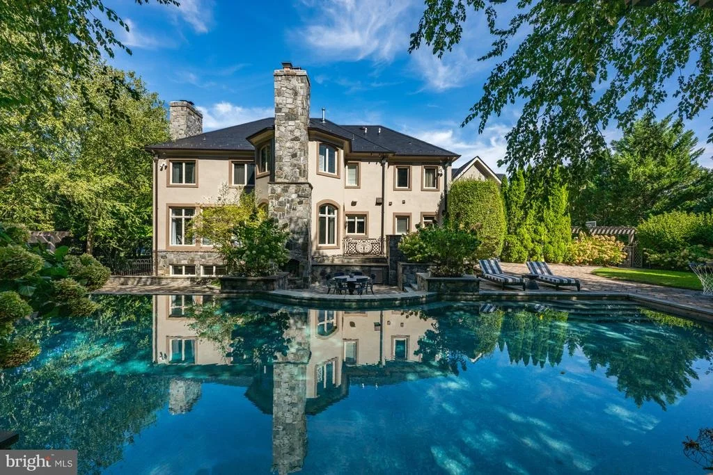 Photo of 8305 FOX HAVEN DRIVE