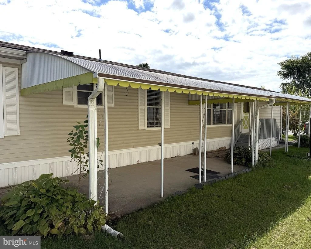 Photo of 101 ROUNDUP ROAD