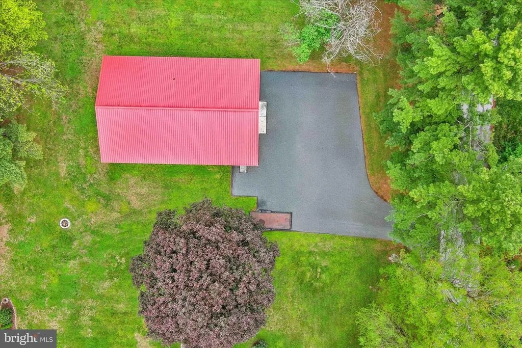 Photo of 1609 FAIRMOUNT ROAD