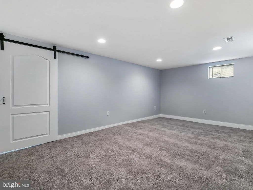 Photo of 5528 ASHBOURNE ROAD