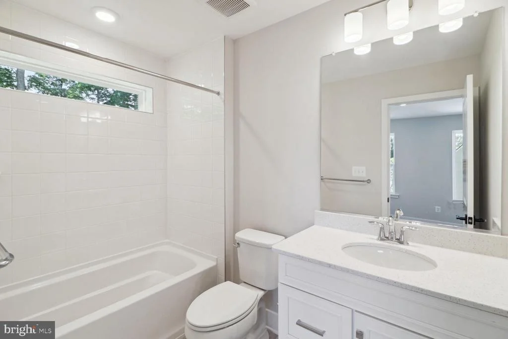 Photo of 4010 MILNER ROAD