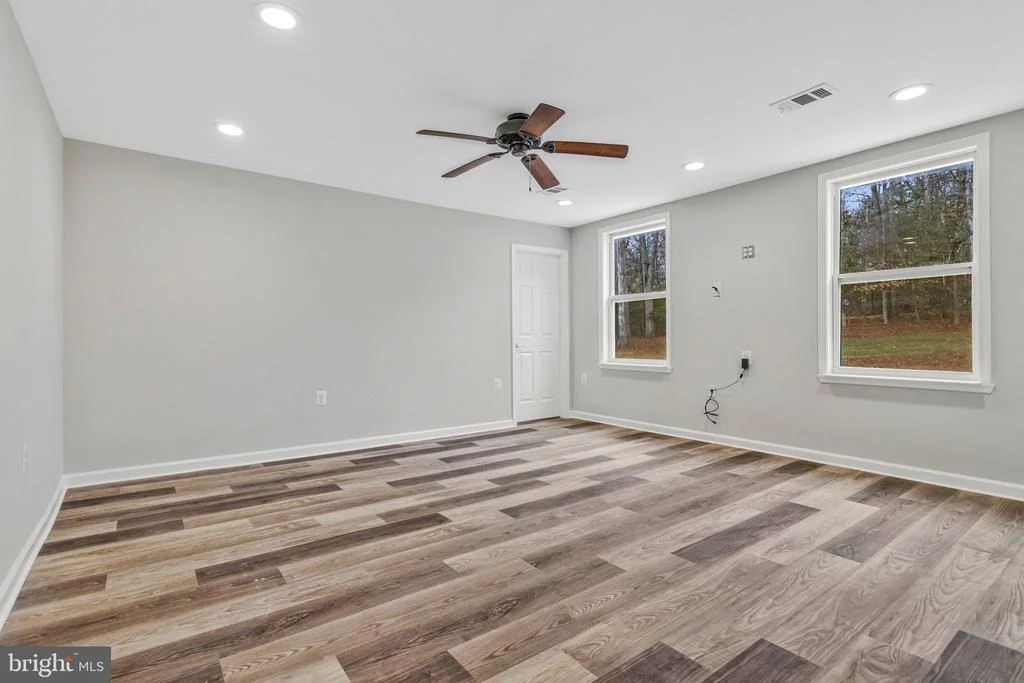 Photo of 13804 PARK AVENUE