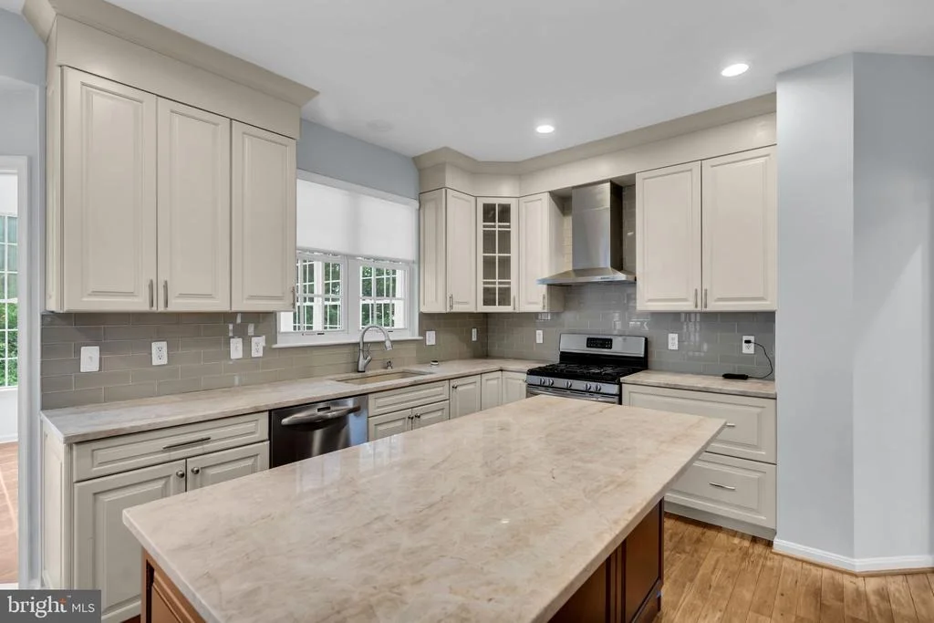 Photo of 43553 DEMPSEY LANE