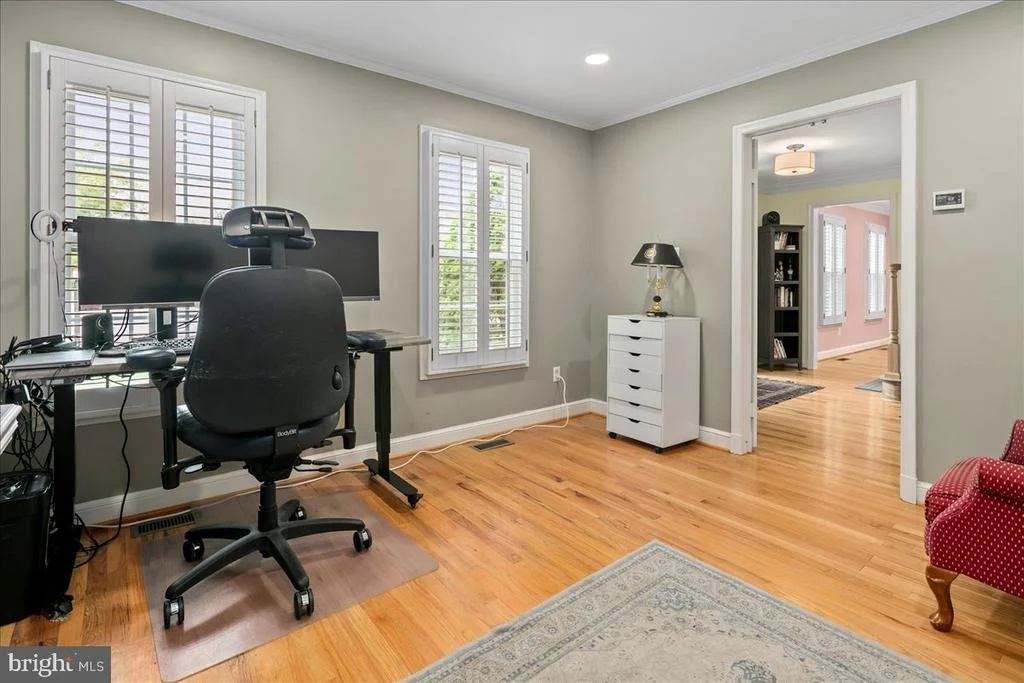 Photo of 9426 MOUNT VERNON CIRCLE
