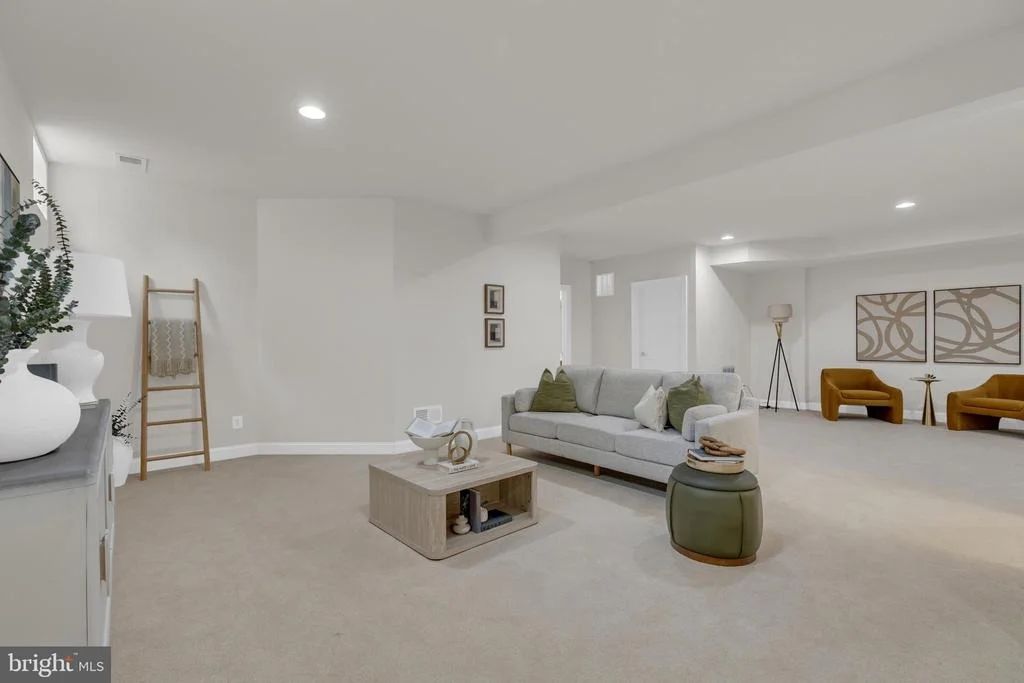 Photo of 42706 CHISHOLM