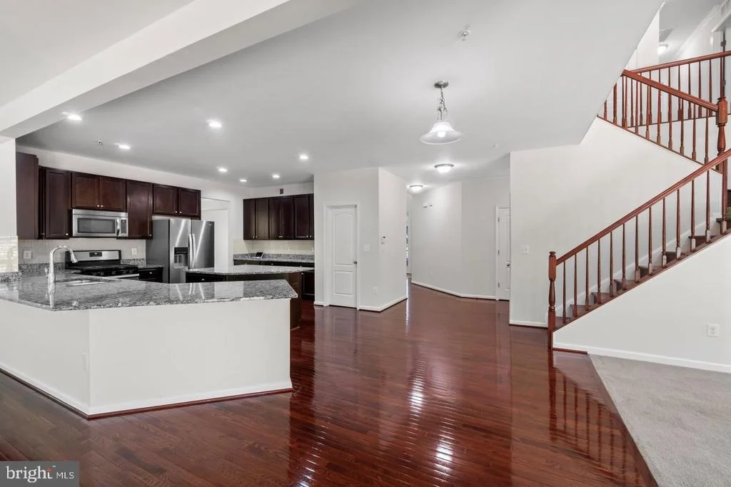 Photo of 9613 MANOR OAKS VIEW