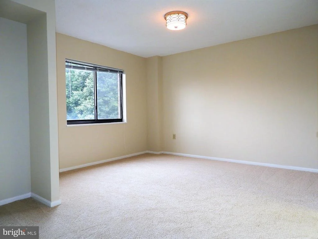 Photo of Unit 4411 at 15100 INTERLACHEN DRIVE