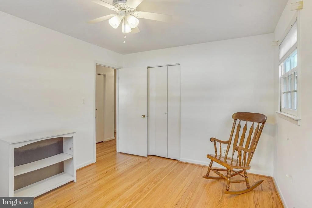 Photo of 4825 KINGSTON DRIVE