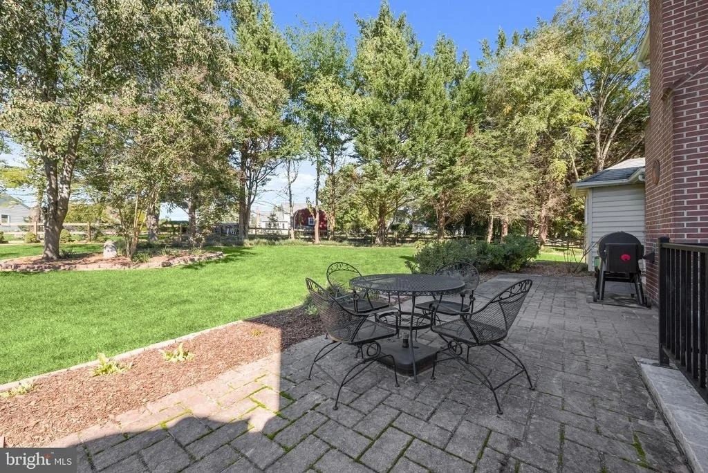Photo of 1672 THRASHER DRIVE