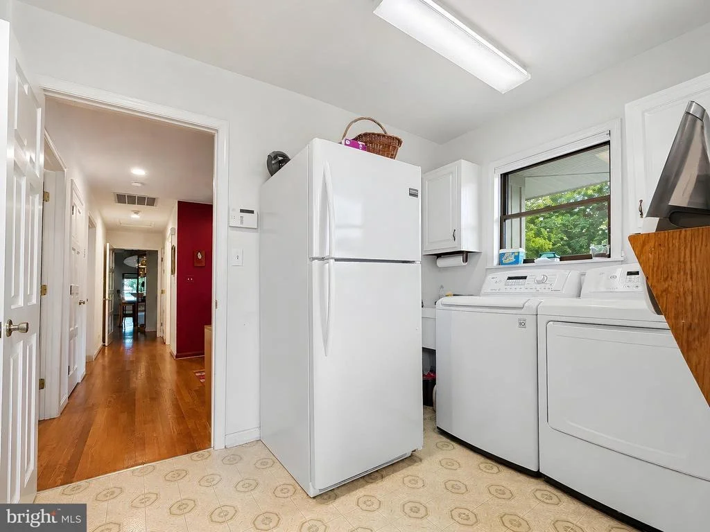 Photo of 2662 MARTHAS WAY
