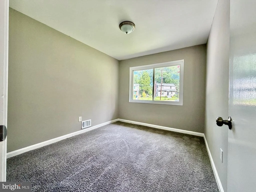 Photo of 10128 DALLAS AVENUE
