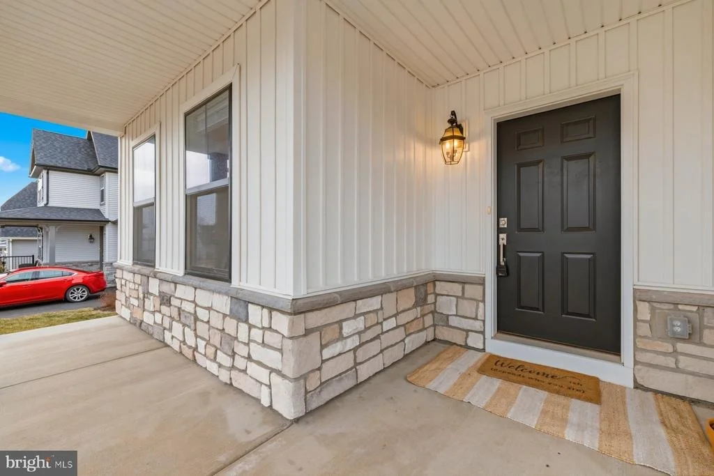 Photo of 2758 HILLFIELD DRIVE