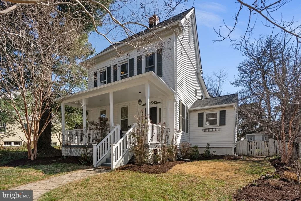 Photo of 212 DEARBORN AVENUE