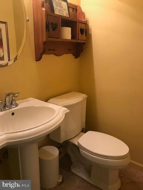 Photo of 17528 COLLIER CIRCLE