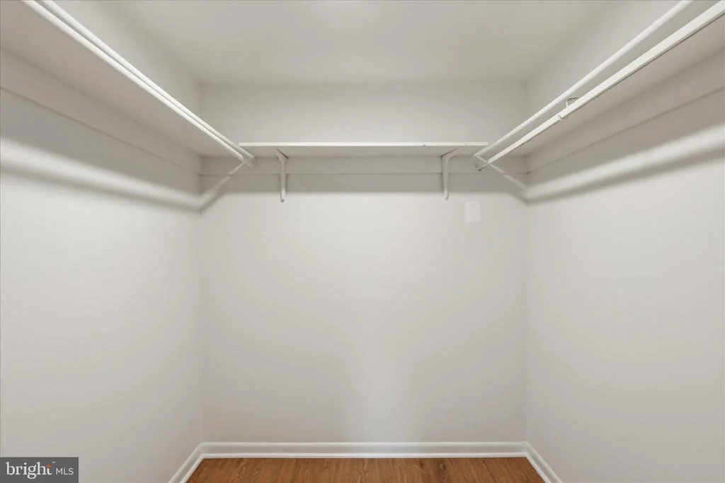 Photo of Unit 21B at 1540 NORTHGATE SQUARE
