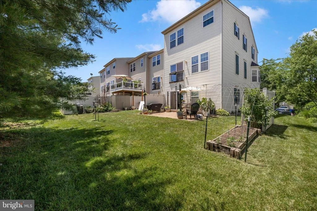 Photo of 2047 SPRING RUN CIRCLE