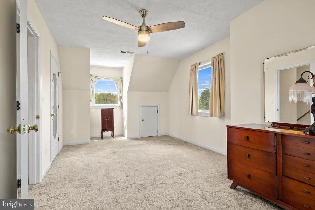 Photo of 17059 WILLOW CREEK LANE