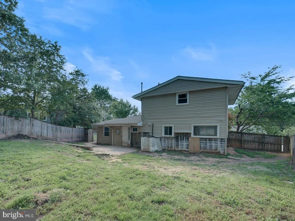 Photo of 9303 KIMBARK AVENUE
