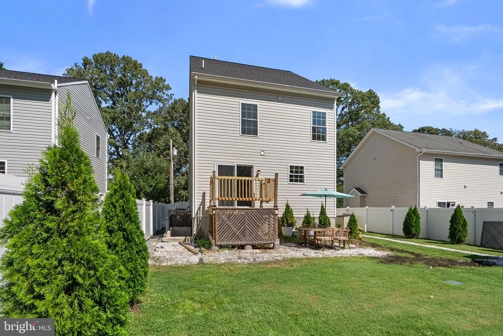 Photo of 556 SUNSET KNOLL ROAD