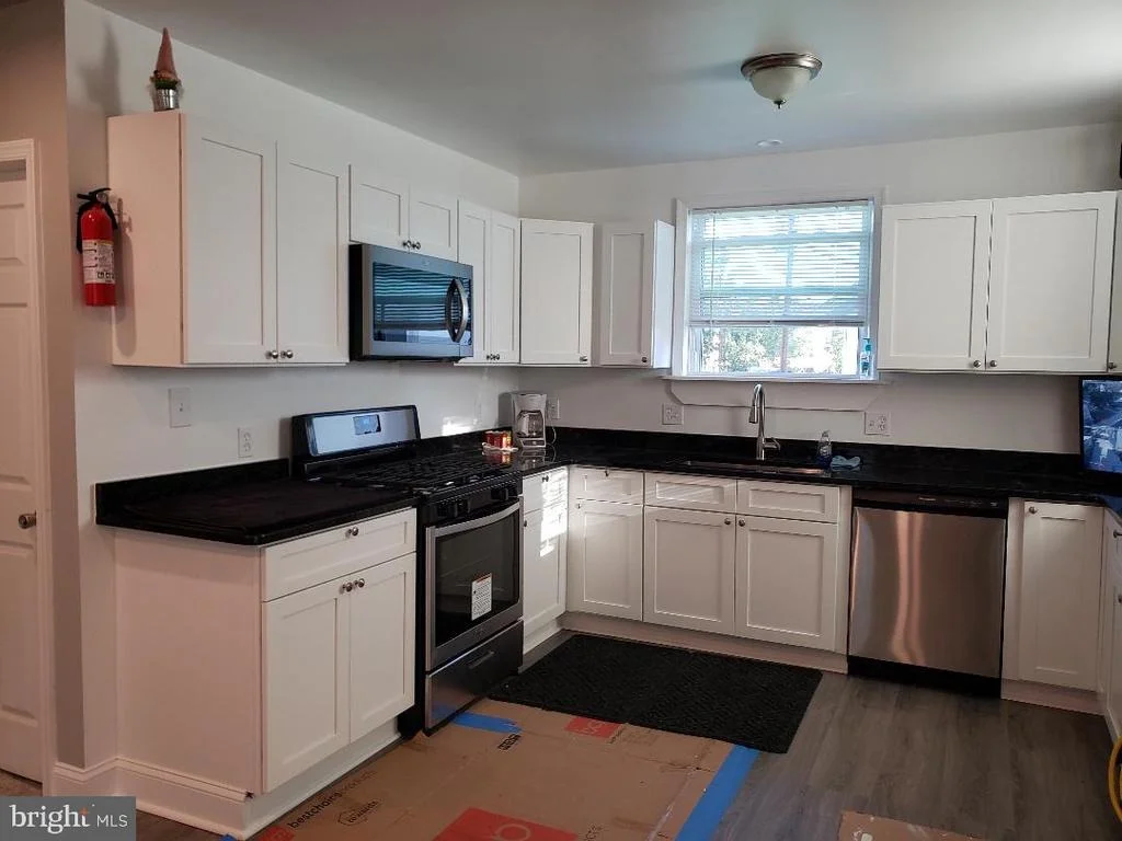 Photo of 205 WILBUR AVENUE