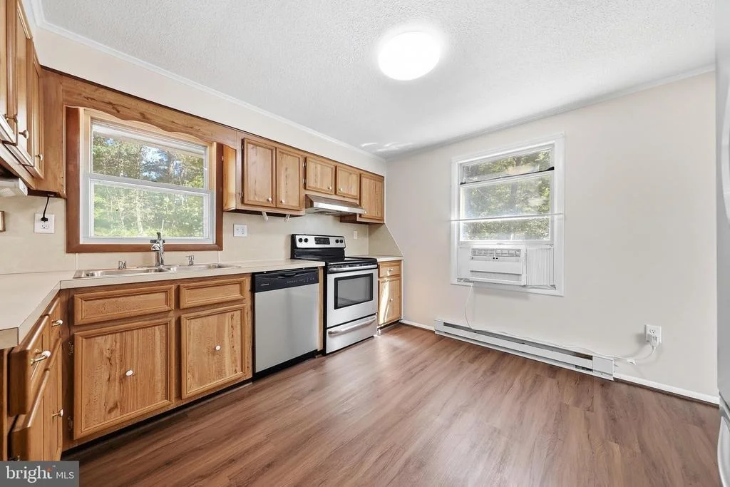 Photo of 10652 DORCUS ROAD