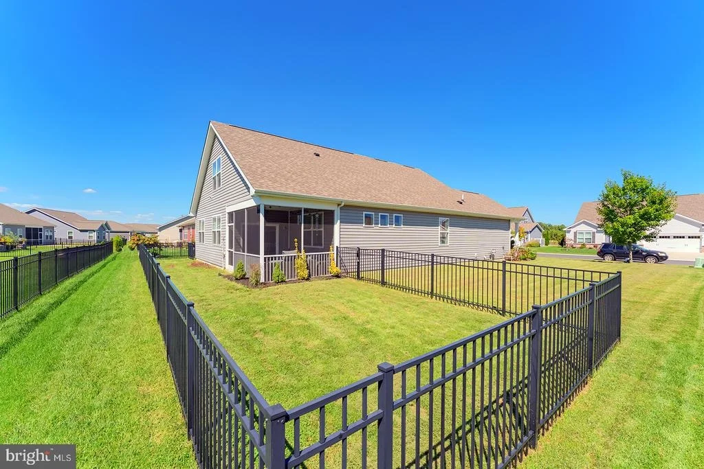 Photo of 15496 CRAPE MYRTLE ROAD