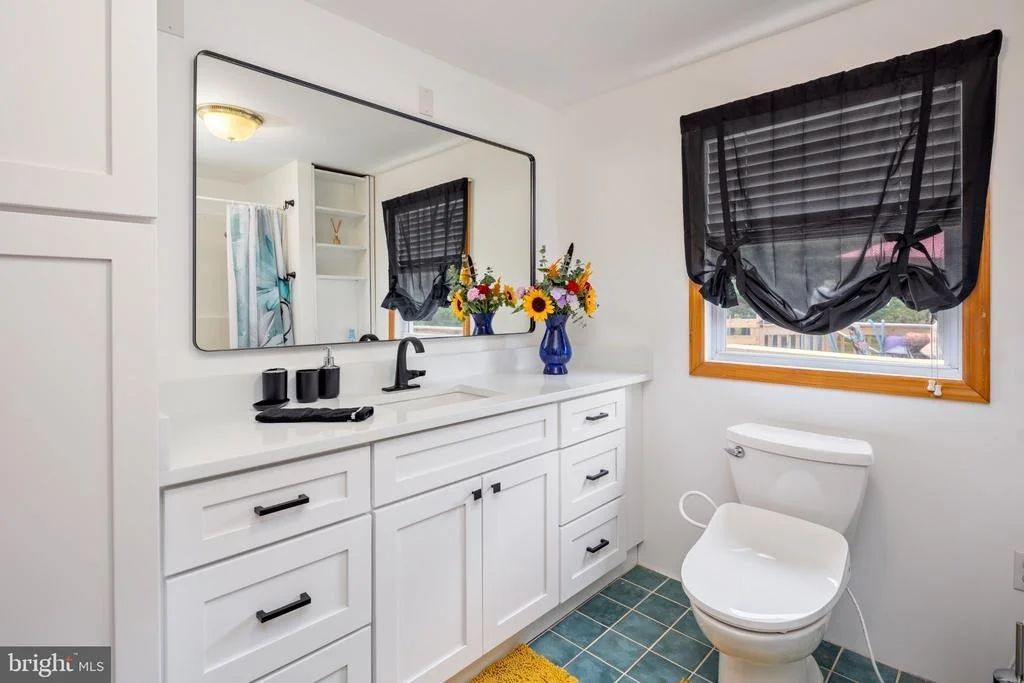 Photo of 1045 DOYLE ROAD