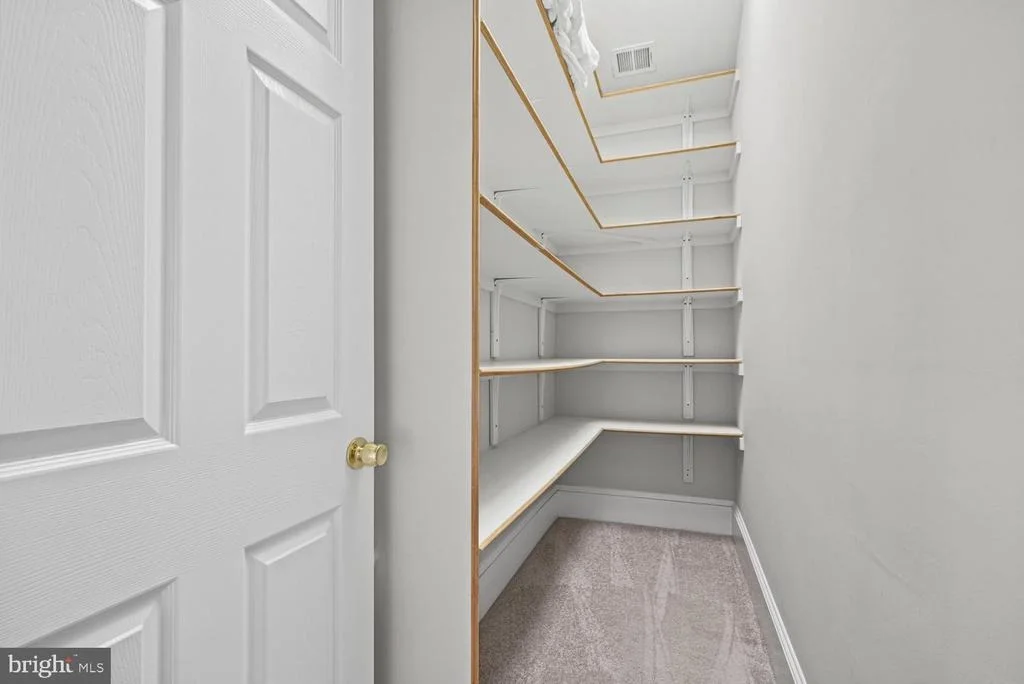 Photo of 9404 FOREST HAVEN DRIVE