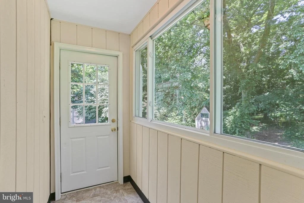 Photo of 1128 W NOLCREST DRIVE