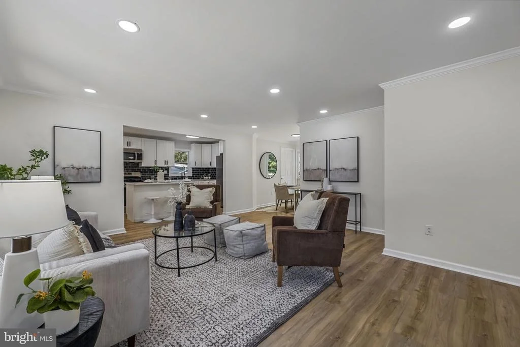 Photo of 15 PENNY LANE