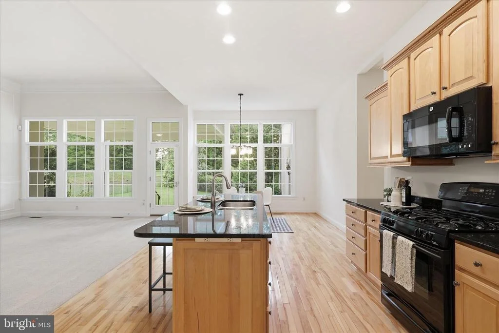 Photo of 8277 ROXBOROUGH LOOP